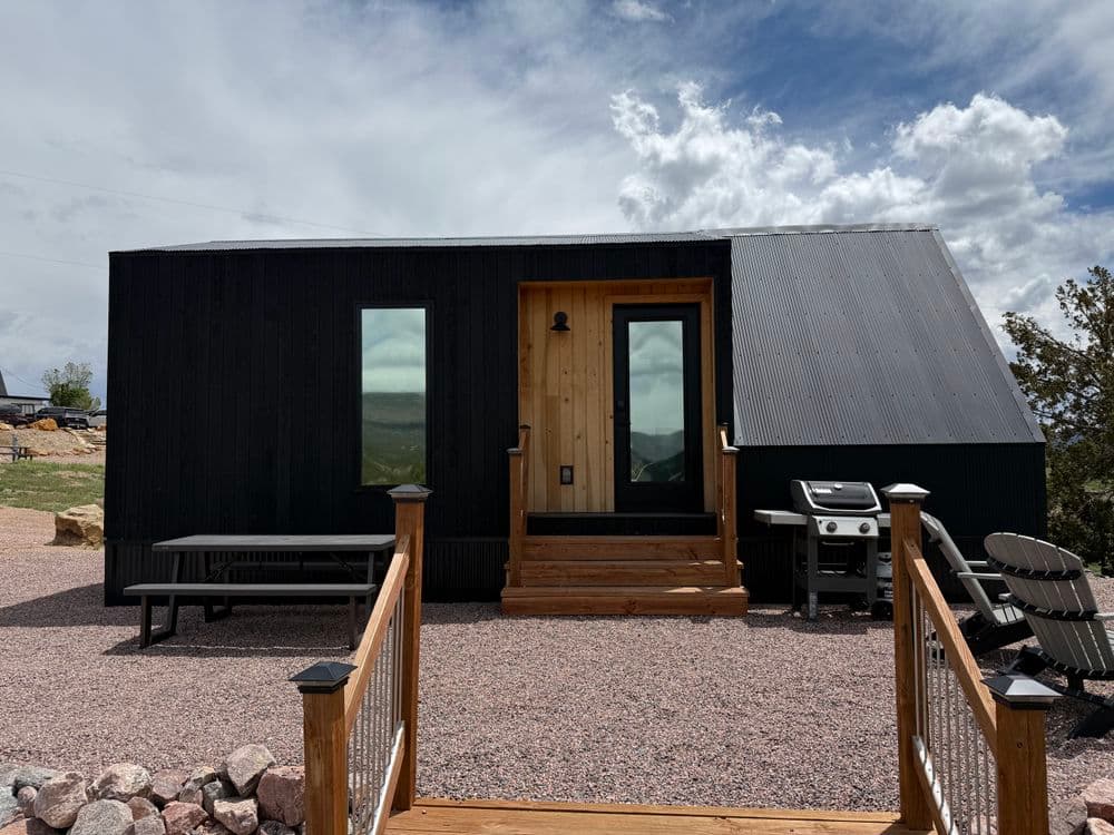 Gallery photos for Enhancing Comfort and Privacy with Residential Window Tinting: Image #7